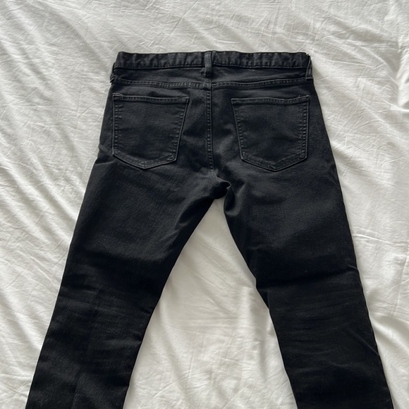 Old Navy - Size 32x30 - Picture 2 of 4